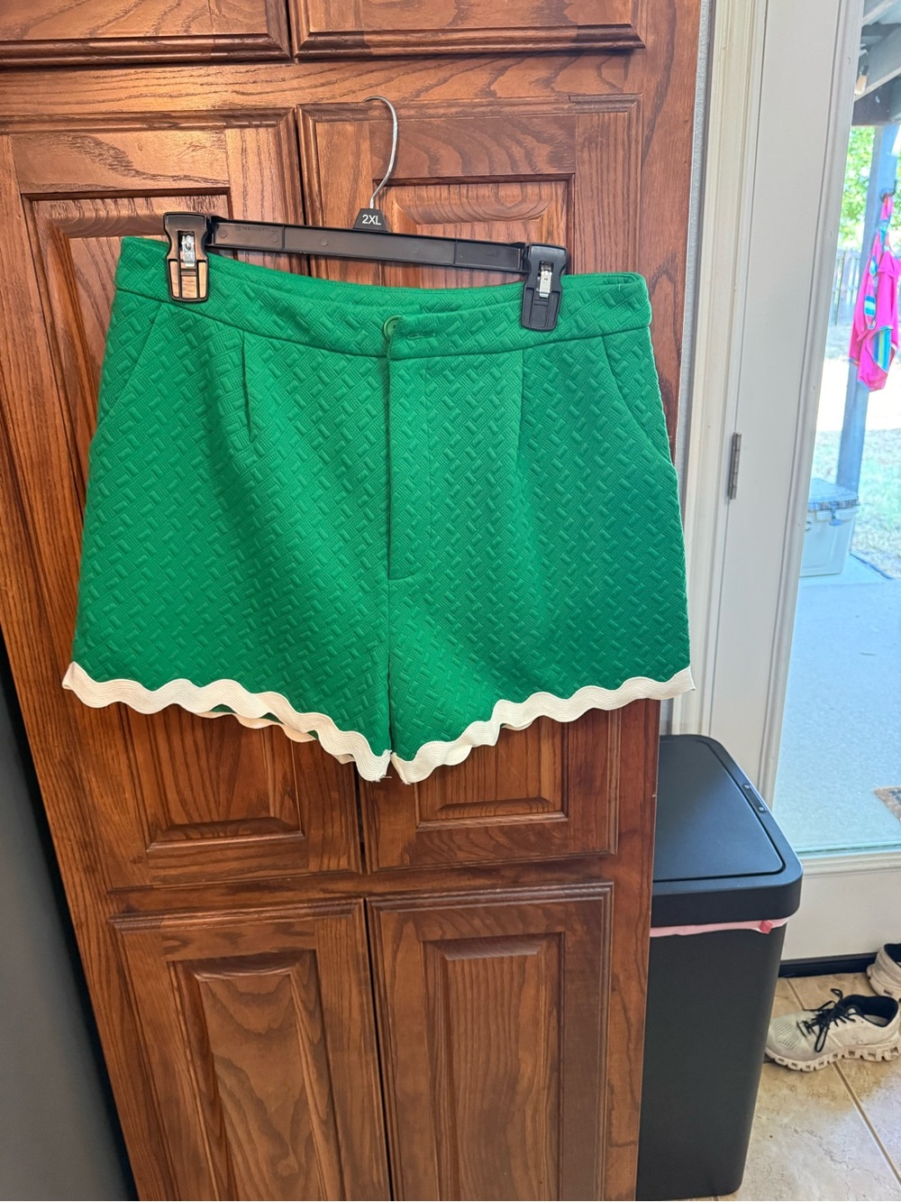 High-Waist Green Scalloped Hem Shorts with White Trim